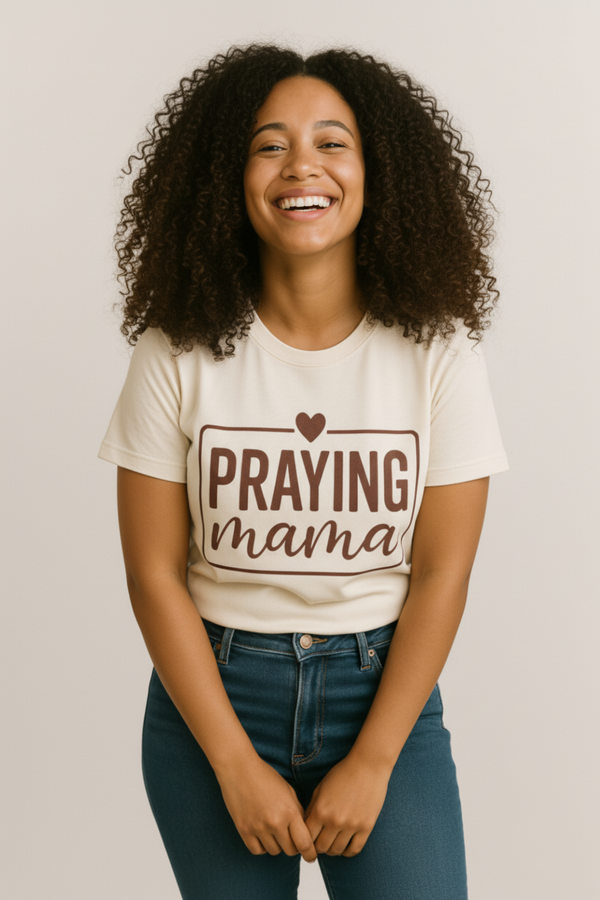PRAYING MOM TEE